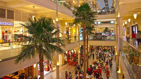 Power Plant Mall .
